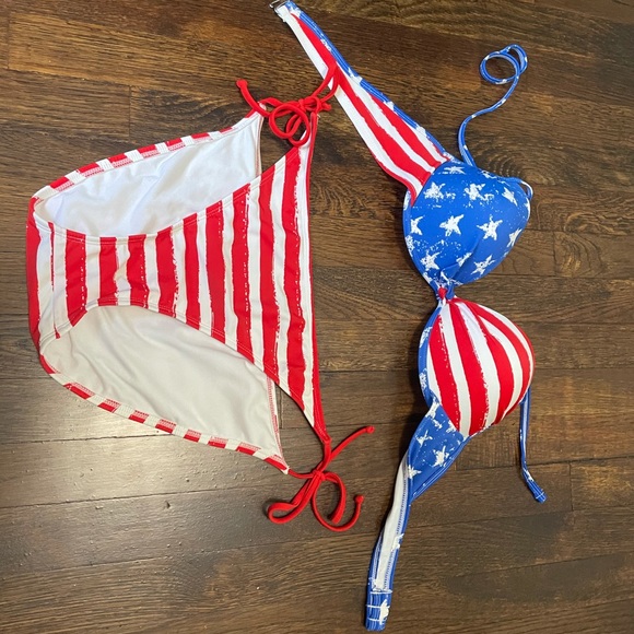 Xhilaration Other - Xhilaration (Target) American flag push up bikini